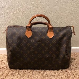 100% Authentic Louis Vuitton Speedy 35!
